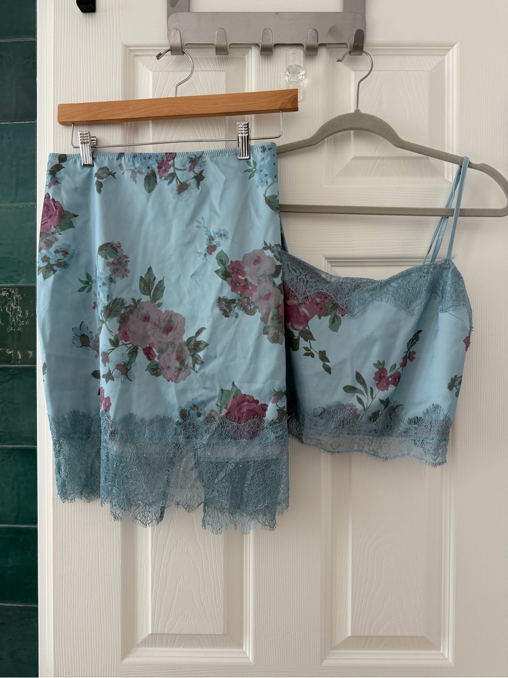 Kimchi Blue Light Blue Floral Lace-Trim Camisole & Skirt Set